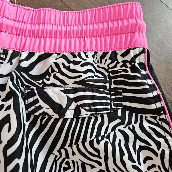 Hot pink and zebra Oneill short - Picture 6 of 6